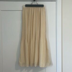 Lulus cream chiffon skirt, women, girls, xs, pleated, bridal, new with tags